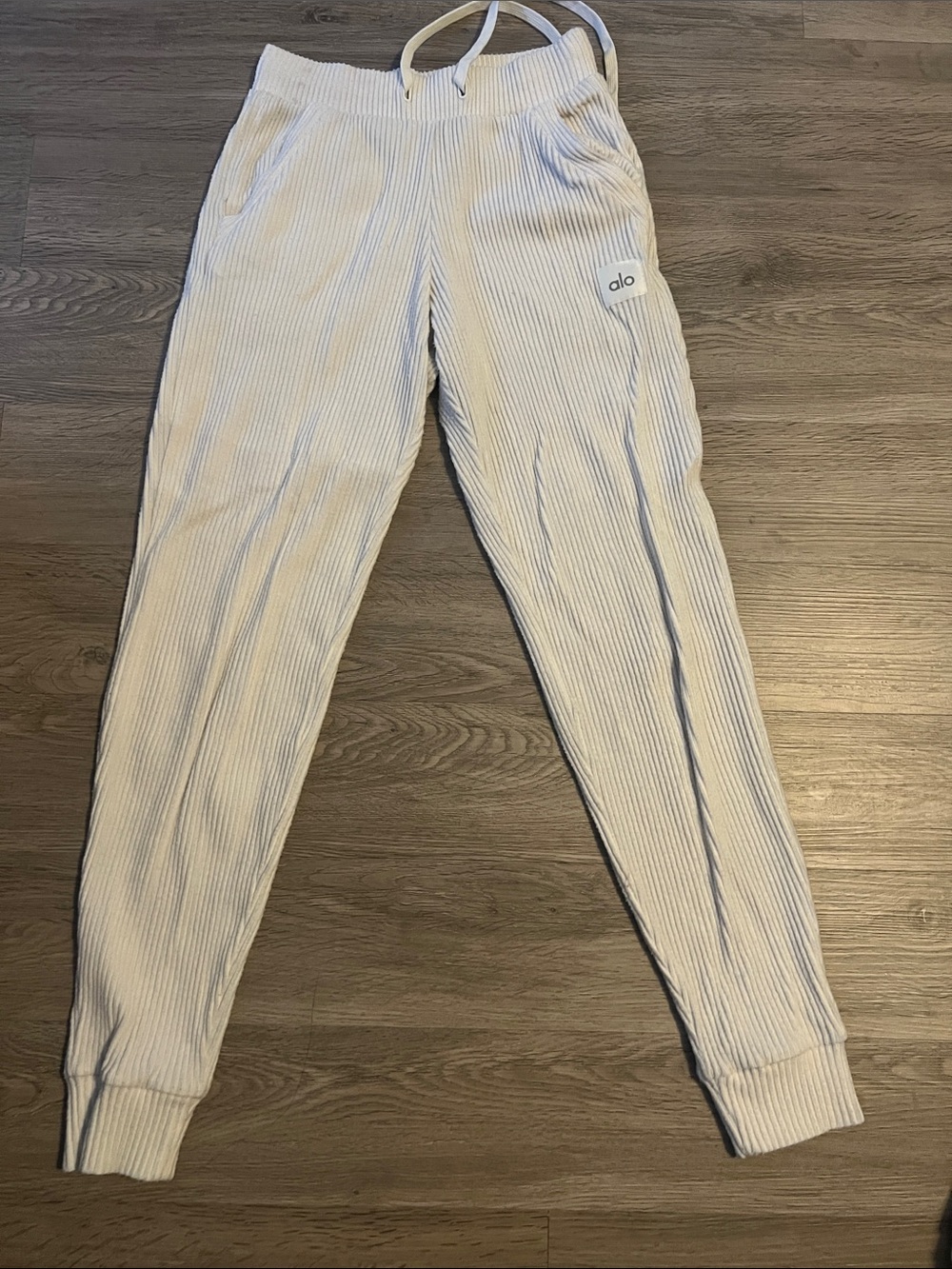 ALO Yoga Cream Ribbed Track Pants